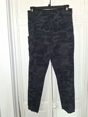 Tuff Athletics Black/Dark Gray Camo High-Waist Leggings